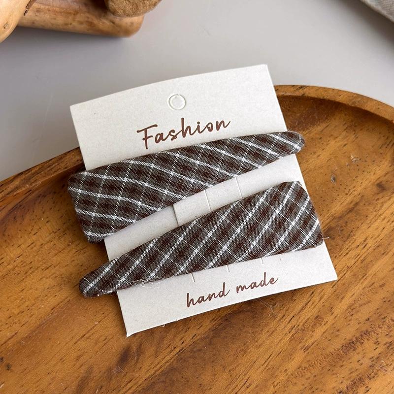 2025 New French Retro Plaid Fabric Hair Clips Large Edge Fashionable Side Bangs Women's Hairpins Stylish Hair Accessories