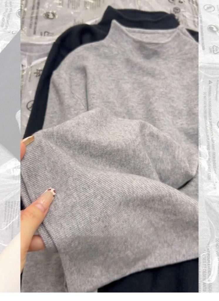 Don't Miss Out! Women's Slim-Fit High-Neck Grey Sweater with Base Layer – Warm, Knitted Autumn/Winter Style Top.