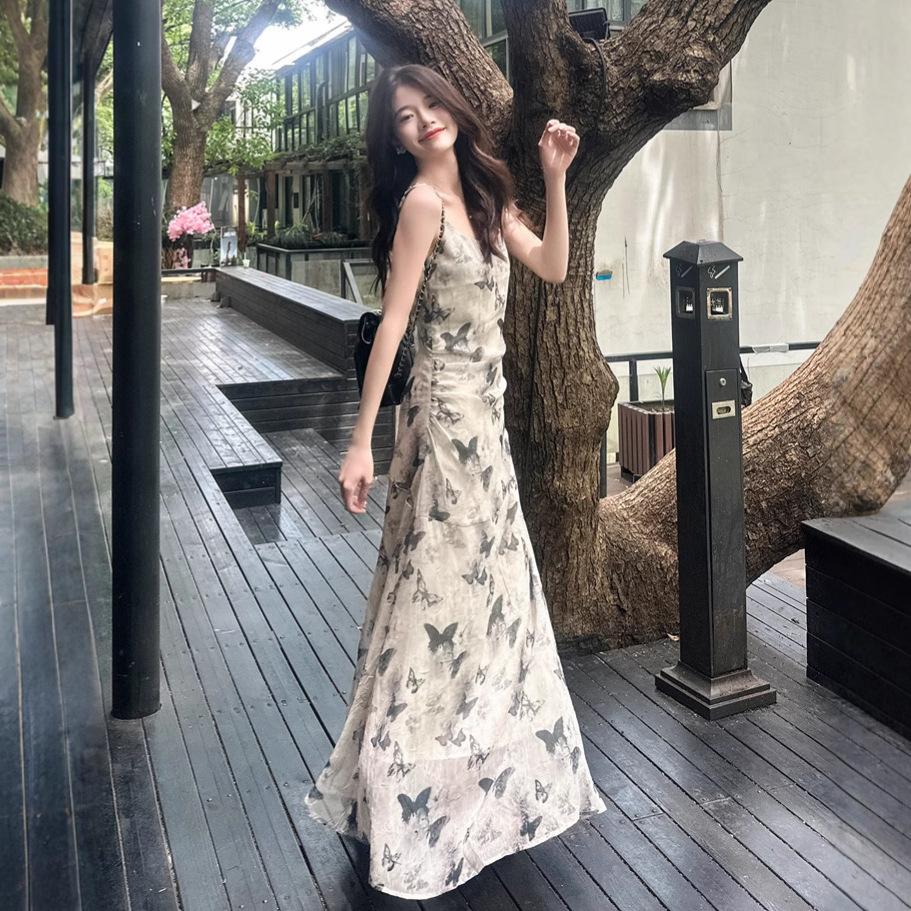 Beautiful Suspender Dress for Seaside Vacation 2026 New Women's Early Summer Wear This Year's Popular Long Dress