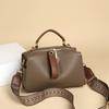 Retro Women's Shoulder Bag Large Capacity Shoulder Bag