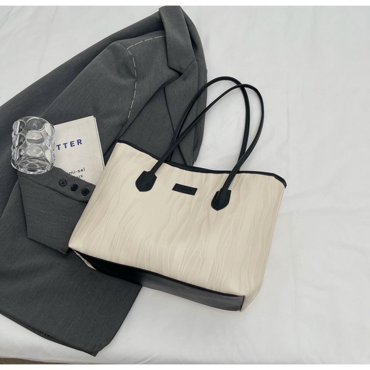 

2025 новая женская сумка большой вместимости универсальная сумка через плечо модная для выхода в свет для работы для поездок сумка-тоут женская