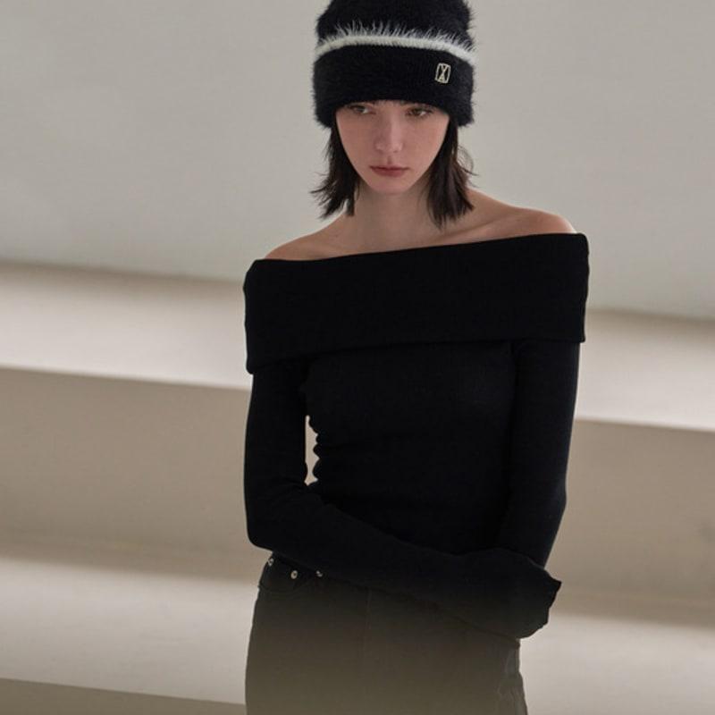 

VARZAR VA Квадратная шапка-бини с ворсом_4 цвета black