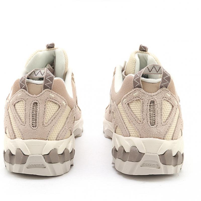 New Balance 610 Beige