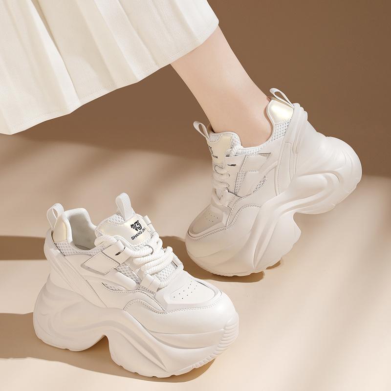 Thick soled dad shoes 2026 new model with increased height for women  versatile and casual women's single shoes