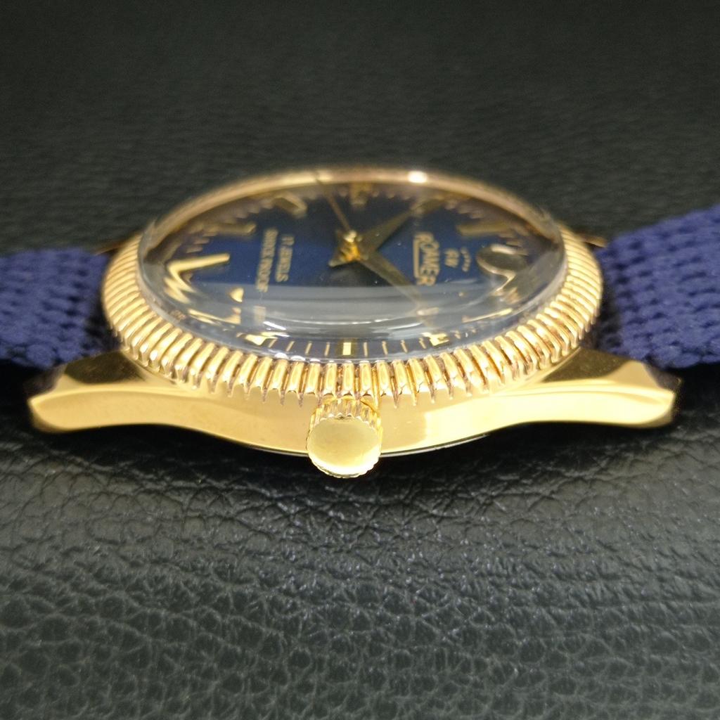 RELÓGIO MASCULINO SUÍÇO VINTAGE REFORMADO DE CORDA MANUAL COM MOSTRADOR AZUL a707407-1