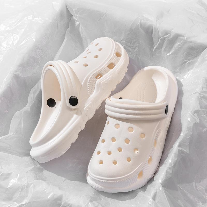 Super Soft EVA Thick Soled Perforated Shoes for Men To Wear In Summer, Anti Slip and Odor Proof, Couple Height Increasing Sandals