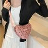 Unique Niche Design Heart-shaped Bag for Women's  New Summer Versatile Crossbody Bag Exquisite Super Hot Peach Heart Bag