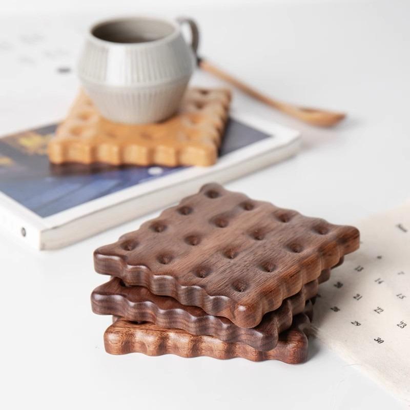 1pc Creative Biscuit Shape Coaster Wooden Heat Insulation Pad Anti-scald Mat for Coffee Mug Table Home Decor