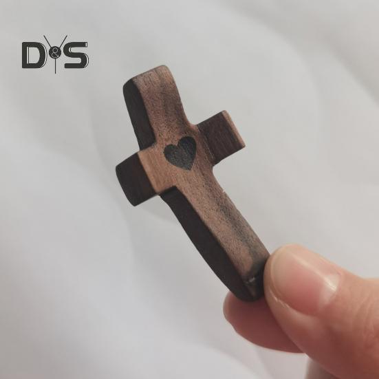 Handcrafted Wooden Fidget Cross Pocket Prayer Cross Fingertip Stress Relief Cross Gadget for Clutching Clinging And Praying Encouragement Gift