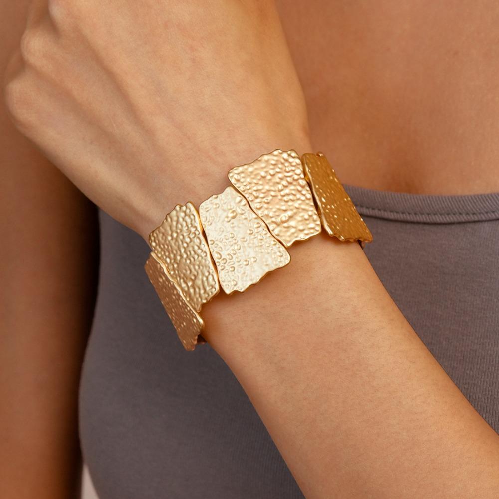 Flower Zinc Zinc Alloy Metal Wide Bangle Hollow Exaggerated Bracelet Creative Metal Cuff Bangles  Lady