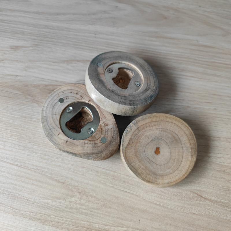 Kreativt Kylskåp i Massivt Trä med Kapsylöppnare Dryck Öl Kapsylöppnare Exklusiv Trä Minimalistisk Kapsylöppnare