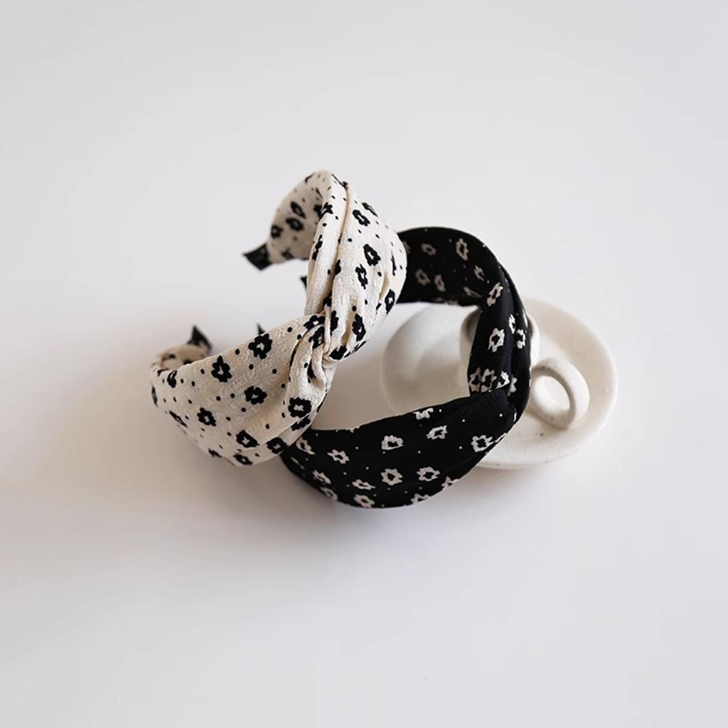 Czarno-biała kwiatowa tkanina szeroka opaska do włosów do mycia twarzy, wszechstronna opaska na wyjście, spinka do włosów i dodatek do głowy