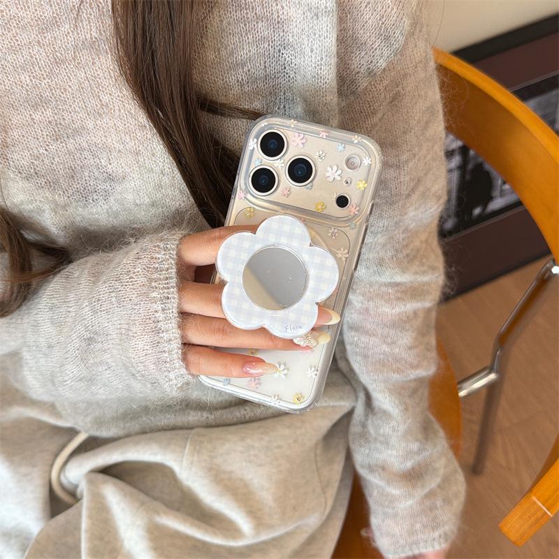Clear Daisy Magnetic Heart Case for iPhone 17/16 Pro Max/15 Pro iPhone 17 Pro Max