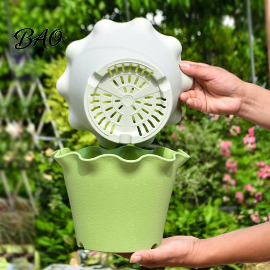 Warm Textured Resin Pots Large Flower with Drainage Holes And Tray Saucers, Ruffled Edge Planter Sturdy Planters for Hydrangeas Indoor Outdoor Plants,
