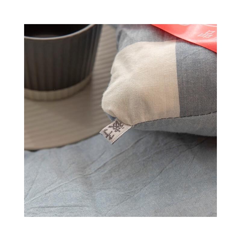 All-Season Cotton Quilt