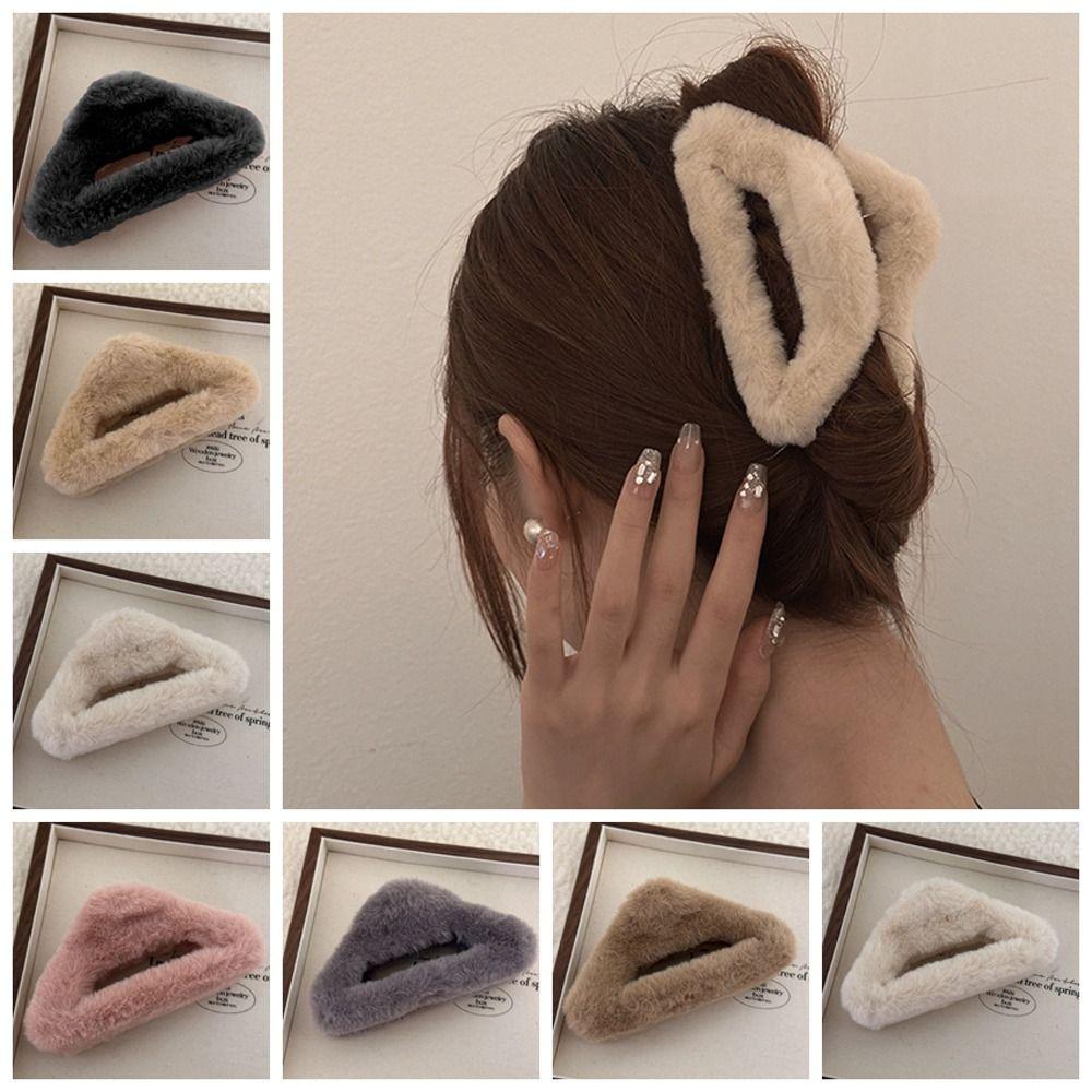 

Geometric Winter Plush Hair Claw Acrylic Hollow Hair Clip Sweet Triangle Shark Clip Daily