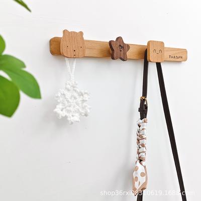 Spojovací materiál a háčky – Háčky