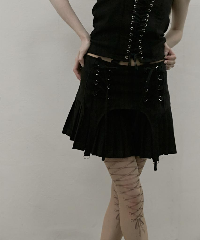 Carter Corset Pleated Low Skirt - Black