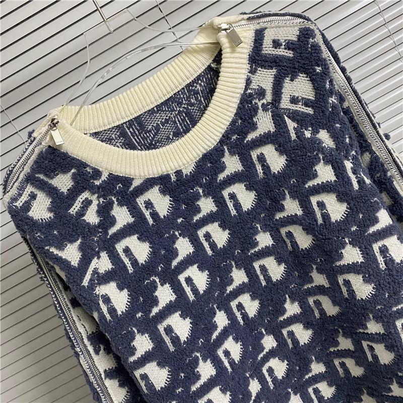 High-Quality Heavy Duty 3D Jacquard Monogram Logo Round Neck Sweater