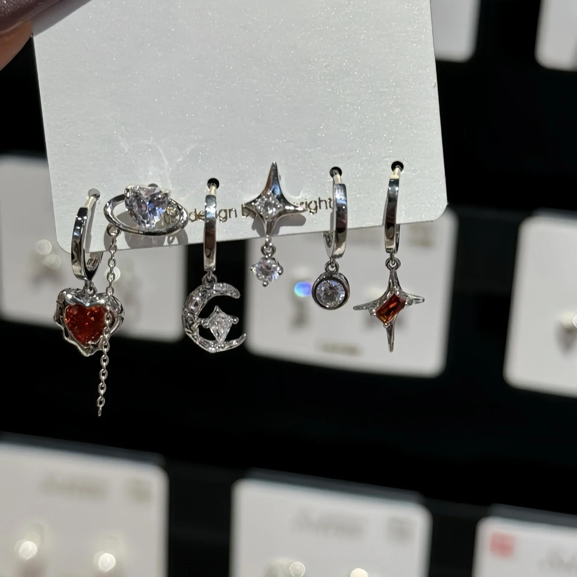 

Набор из 6 шт./компл. Готический панк Кристалл Звезда Луна Подвеска Серьги Набор Женские Винтажные Пусеты Эстетика Гранж Трендовые Y2K Циркониевые Аксессуары