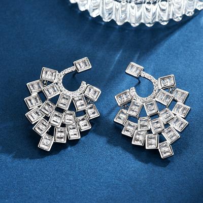 Damen Ohrringe im leichten Luxusdesign, elegant, geometrisch, modisch und vielseitig, Nischendesign mit Zirkonia-Einlage