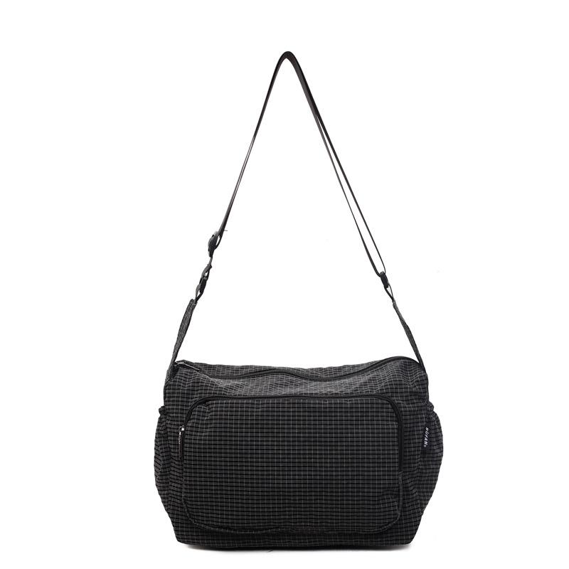 2025 New Japanese Lightweight Plaid Bag Casual Versatile Messenger Bag Women Commuting Out Shoulder Tote Bag