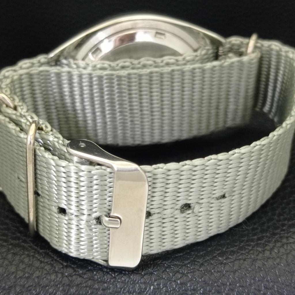 VINTAGE SEIKO 5 AUTOMATIC 7009A JAPAN MENS ORIGINAL DIAL WATCH a702387-5 R124-a702387