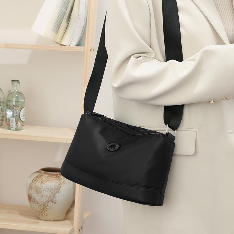 Sac à bandoulière en nylon imperméable multicouche pour femme