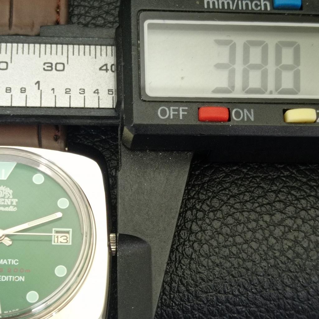 USED VINTAGE ORIENT AUTOMATIC 46943 JAPAN MENS GREEN COLOR DIAL WATCH A702211-5 R123-a702211