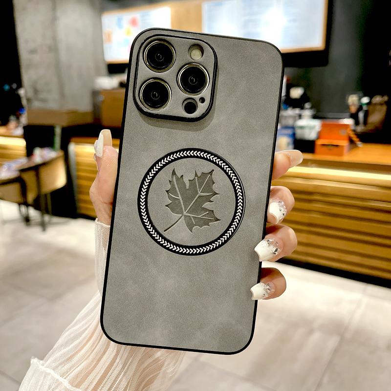 Retro Leather Maple Leaf Case For iPhone 17 16 15 14 13 12 11 Pro Max 16E iPhone15 iPhone14 16Pro ProMax Magsafe Charge Covers