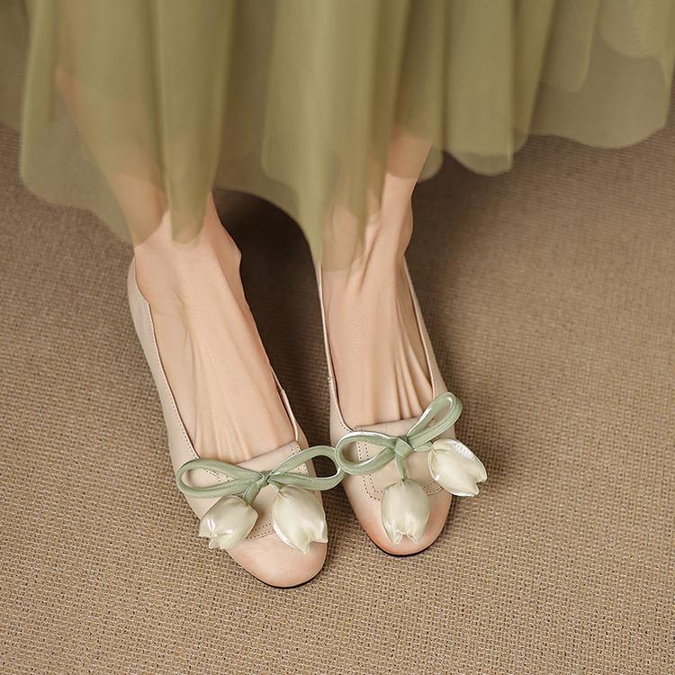 Fashion New Spring/Summer Cow Leather Women Pumps Shoes for Women Fashion Butterfly Knot Flower Round Toe Low Heels Women Loafers Shoes