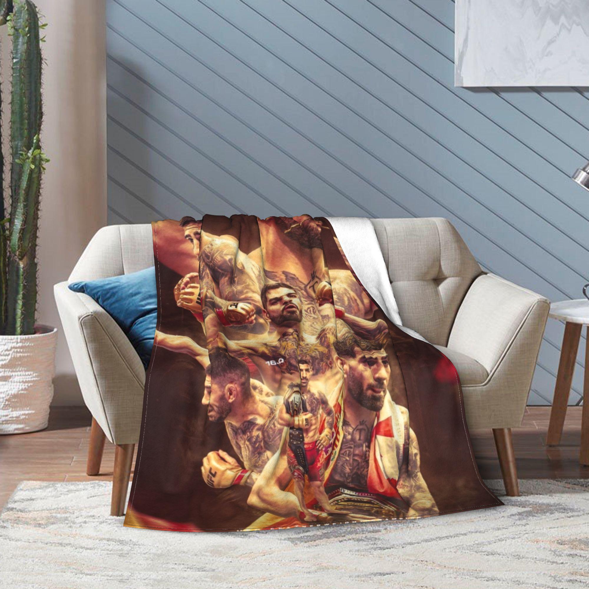 Ilia Topuria Wrestling Wrestler Blanket Multiple Sizes Warm Cozy Fluffy  Throw Blankets for Couch Sofa and Bed 75x100cm (30x40inch)