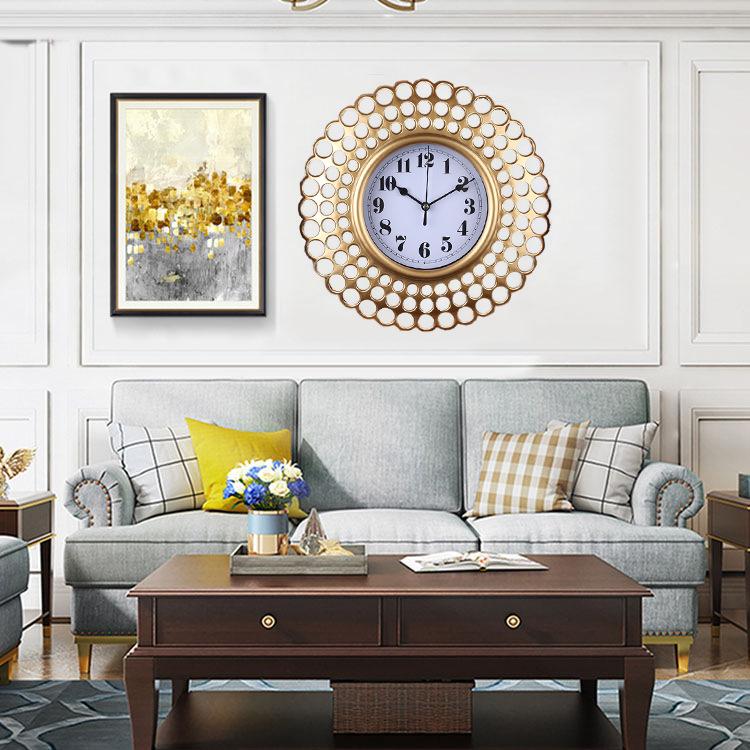 Wall Clock Living Room Home Fashion Wall Clock Atmospheric Silent Modern Simple Personality Creative Quartz Clock