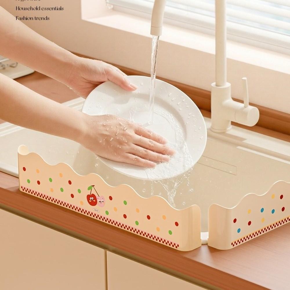 Oil-Proof Kitchen Sink Baffle Suction Cup Waterproof Baffle Practical Water Baffle  Faucet Area