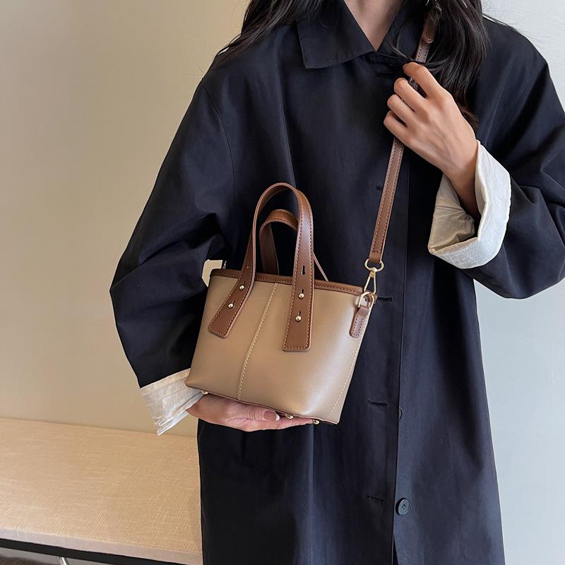 Today's Popular Small Bag Women's New Fashion Versatile Shoulder Messenger Bag Textured Portable Bucket Bag