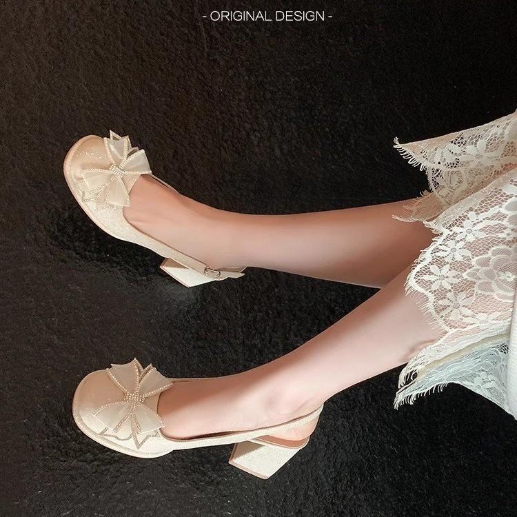 Bridal wedding shoes square head new one-word buckle with Mary Jane bow waterproof table high-heeled banquet shoes