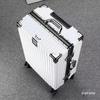 XiaoYan Aluminum Frame Spinner Luggage