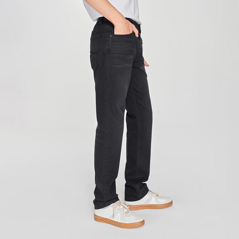 Lee Men's Cooling Lightweight Straight-Fit Jeans