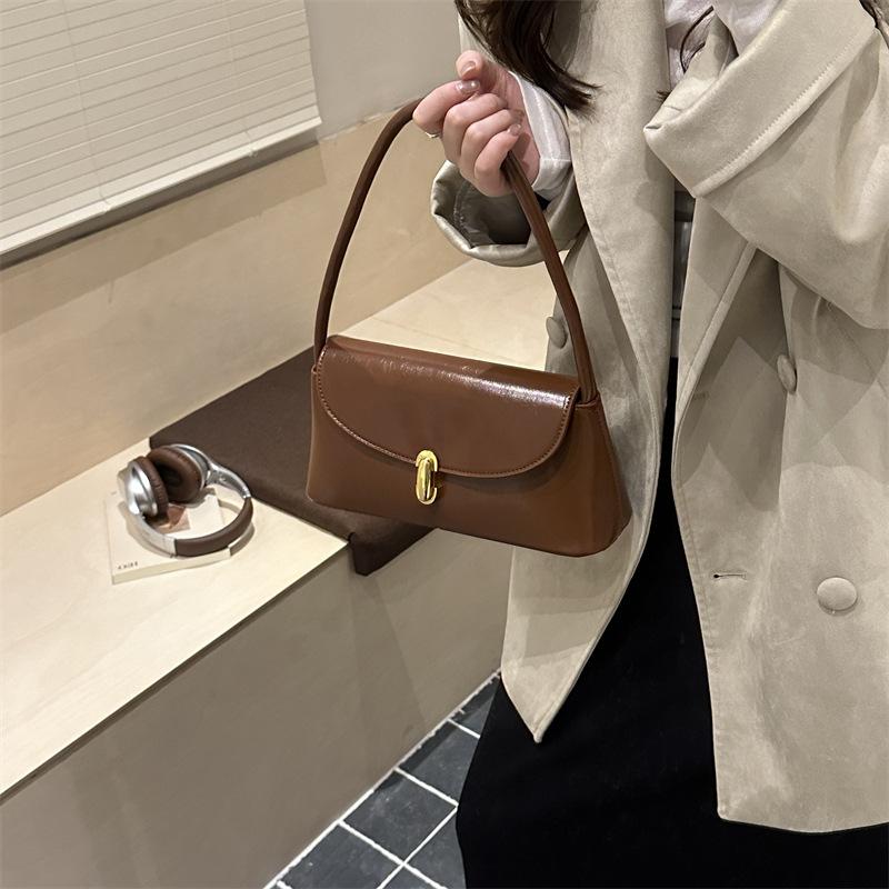 Shoulder bag Female messenger bag Baguette underarm bag Simple lock shoulder bag