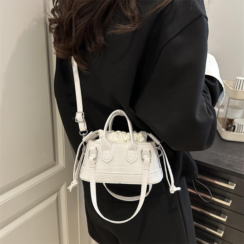 Trendy textured bag Women's trendy portable mini bag Crocodile pattern fashionable versatile shoulder bag Crossbody bag