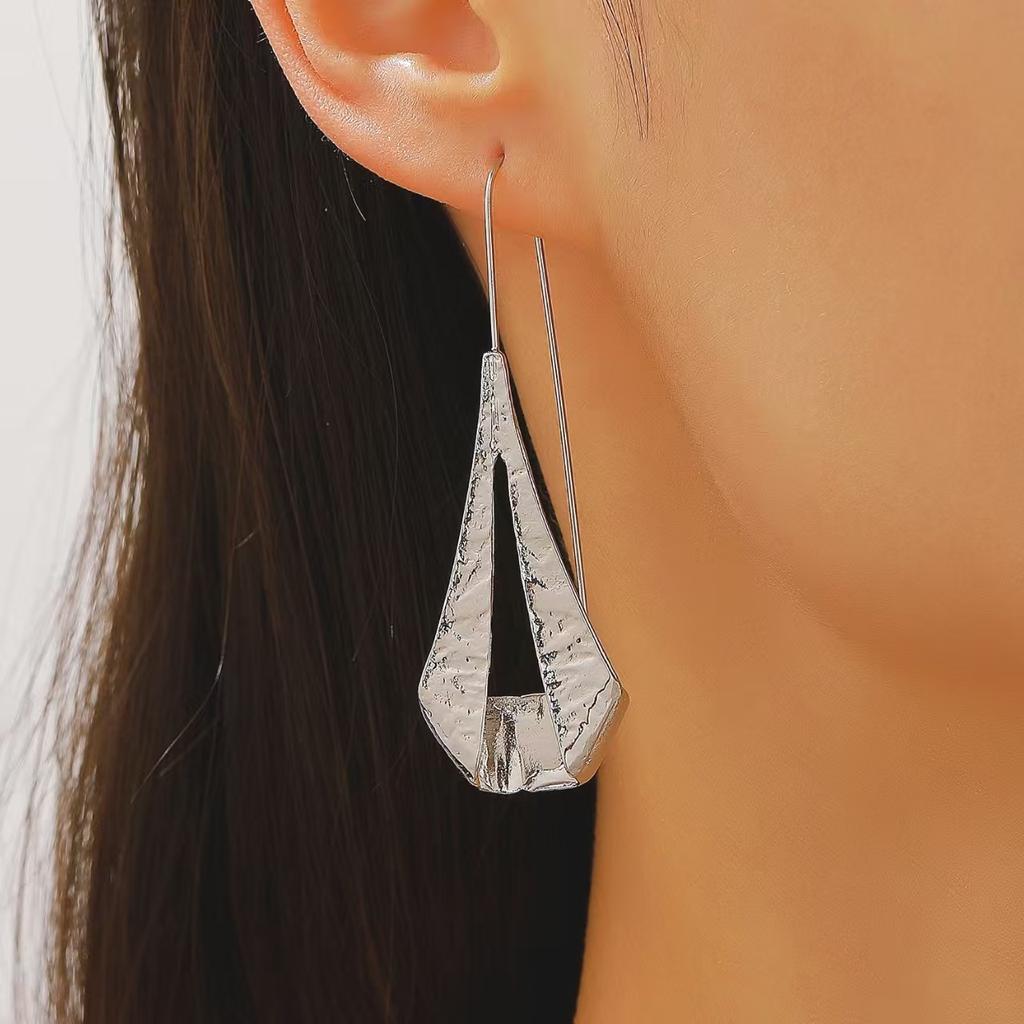2026 Fashion Simple Geometric Irregular Distortion Earrings Personality Hollow Metal Exaggerated Ear Hook Earrings Wholesale