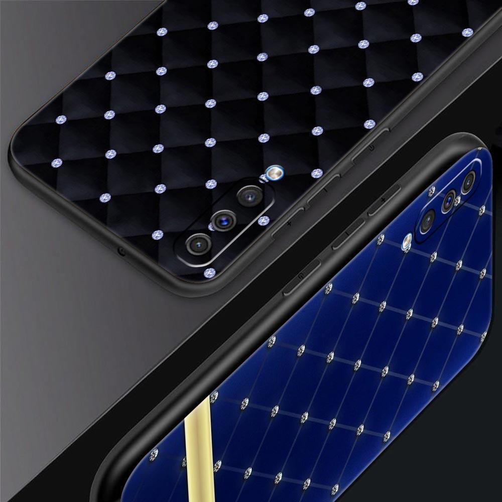Quilted Texture Sofa Pattern Crown Phone Case For Samsung A56 A36 A26 A34 A17 A16 A06 A14 A12 A54 A72 A22 A52 A50 A40 A32 Cover