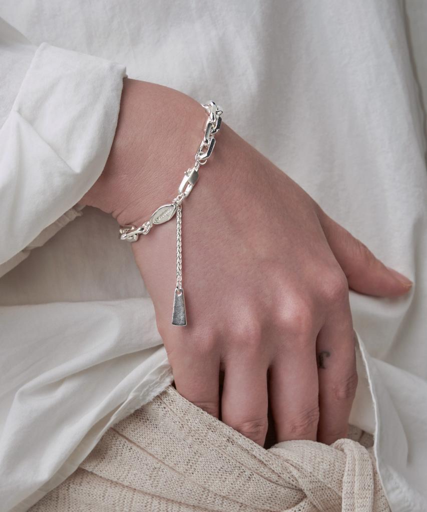 Chorock Surface Bracelet