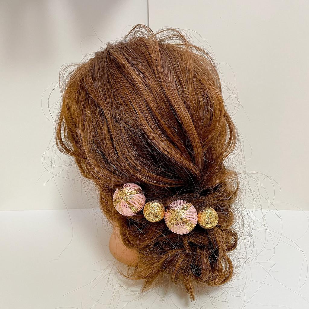 Japanese-style hair ornament, pink and gold, ball-shaped hairpin, gold leaf, mizuhiki (decorative cord), suitable for Coming-of-Age Day, graduation,