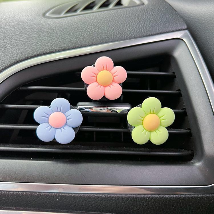 Creative Floral Car Vent Perfume & Aromatherapy Decor – Goddess Style Fragrance