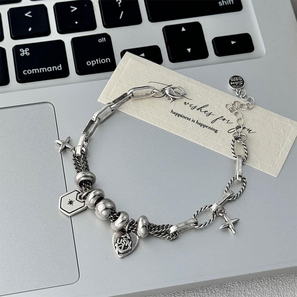 Fashionable Retro Bear Diamond Bracelet - Women's Unique High-End Charm