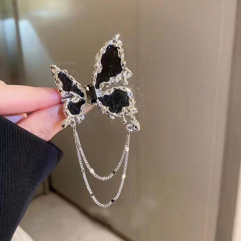 Personalized Butterfly Chain Brooch Fringed Pin Brooch Suit Sweater Accessories Autumn And Winter Senior Design Sense