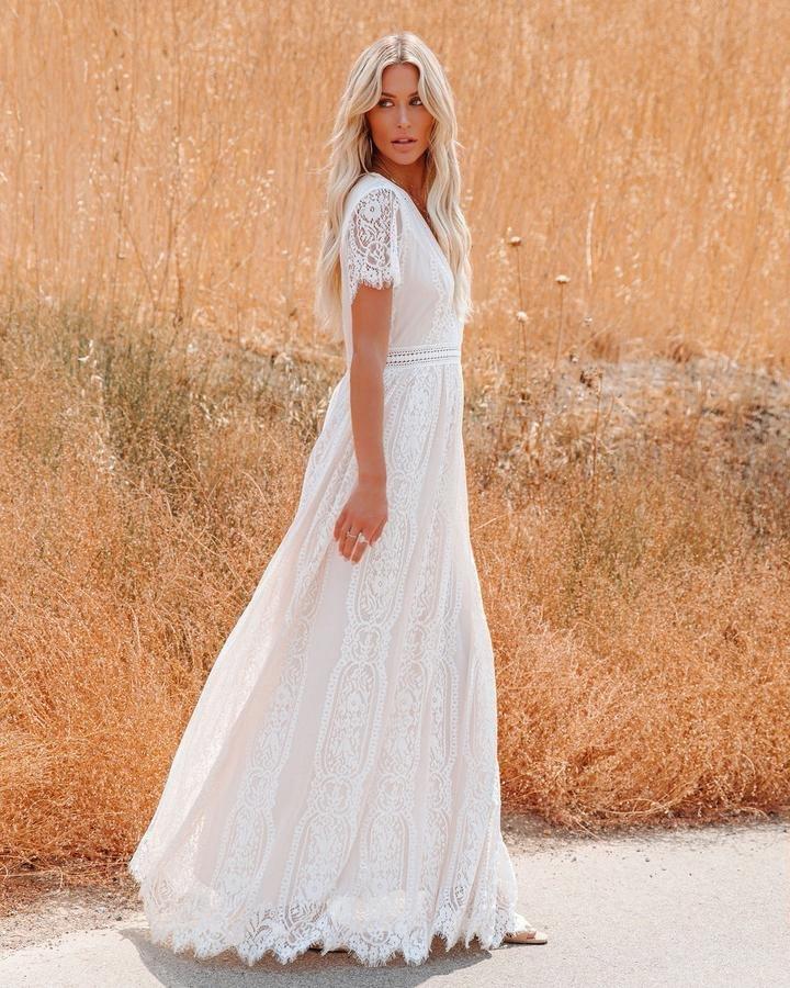Autumn and winter new autumn tulle dress European and American deep V pullover wedding dress dress direct supply