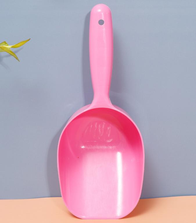 

2026 Sale Plastic Dog Cat Food Spoon Shovel 3 Colors Convenient Feeder Plastic Pet Feed Scoop 23*9CM Quantity 2