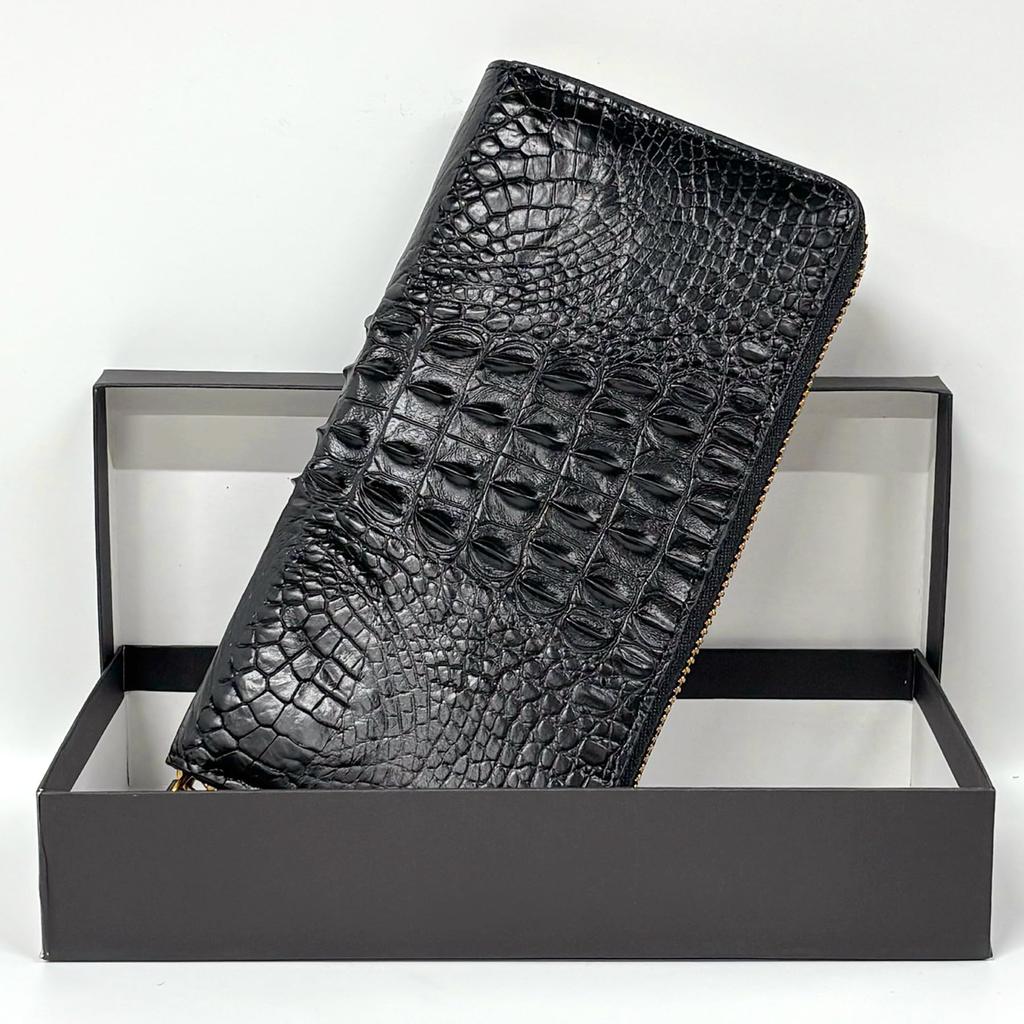 FashionBerry Green Crocodile Long Wallet for Men and Women, Made from a Single Piece of Genuine Alligator Leather, Features a Zipper-Through Closure,